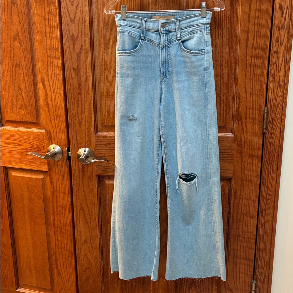 Joe's Jeans wide leg distressed , size 25